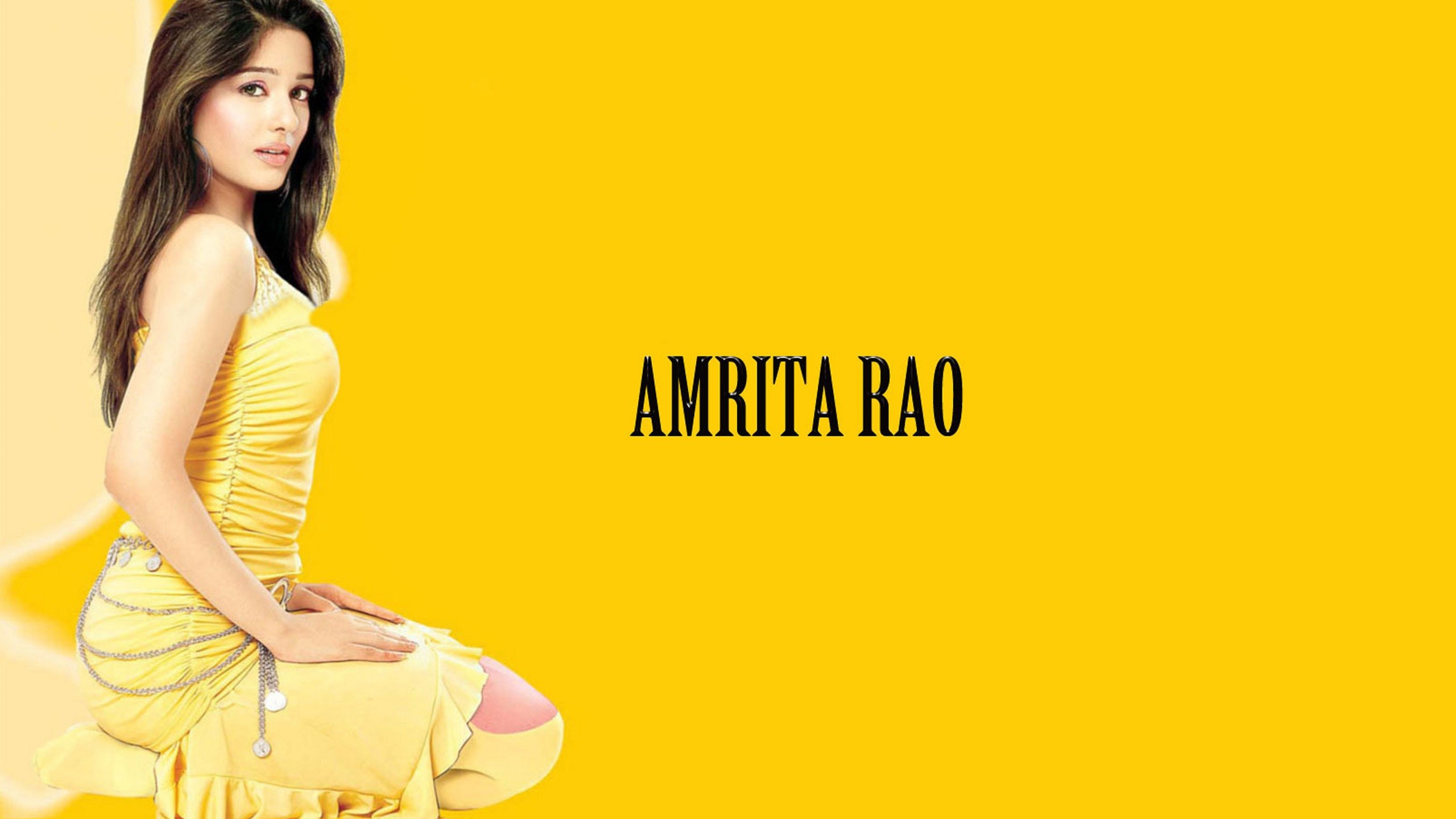 Amrita-Rao-Yellow-Wallpaper-2560x1440