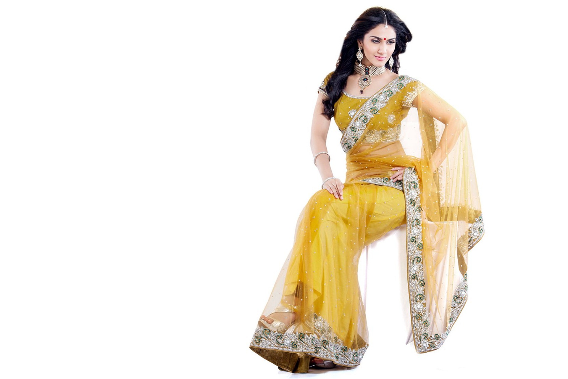 Vaani Kapoor best Yellow Saree
