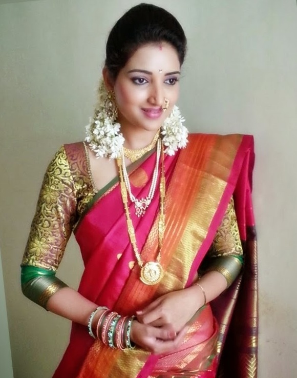 Marathi actress wallpaper in saree HD Wallpapers,Download Free desktop  Wallpapers
